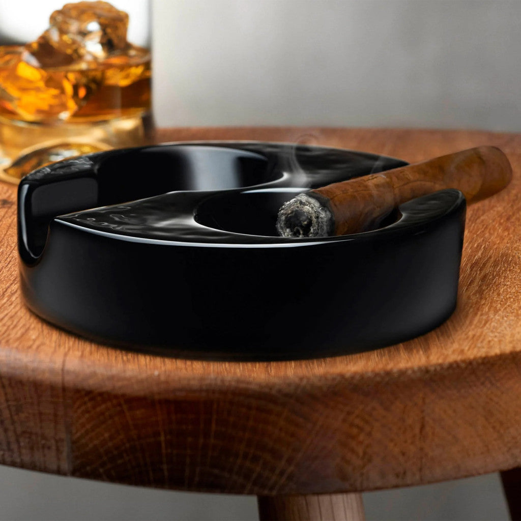 CIGAR ASHTRAY ALTRUIST BLACK