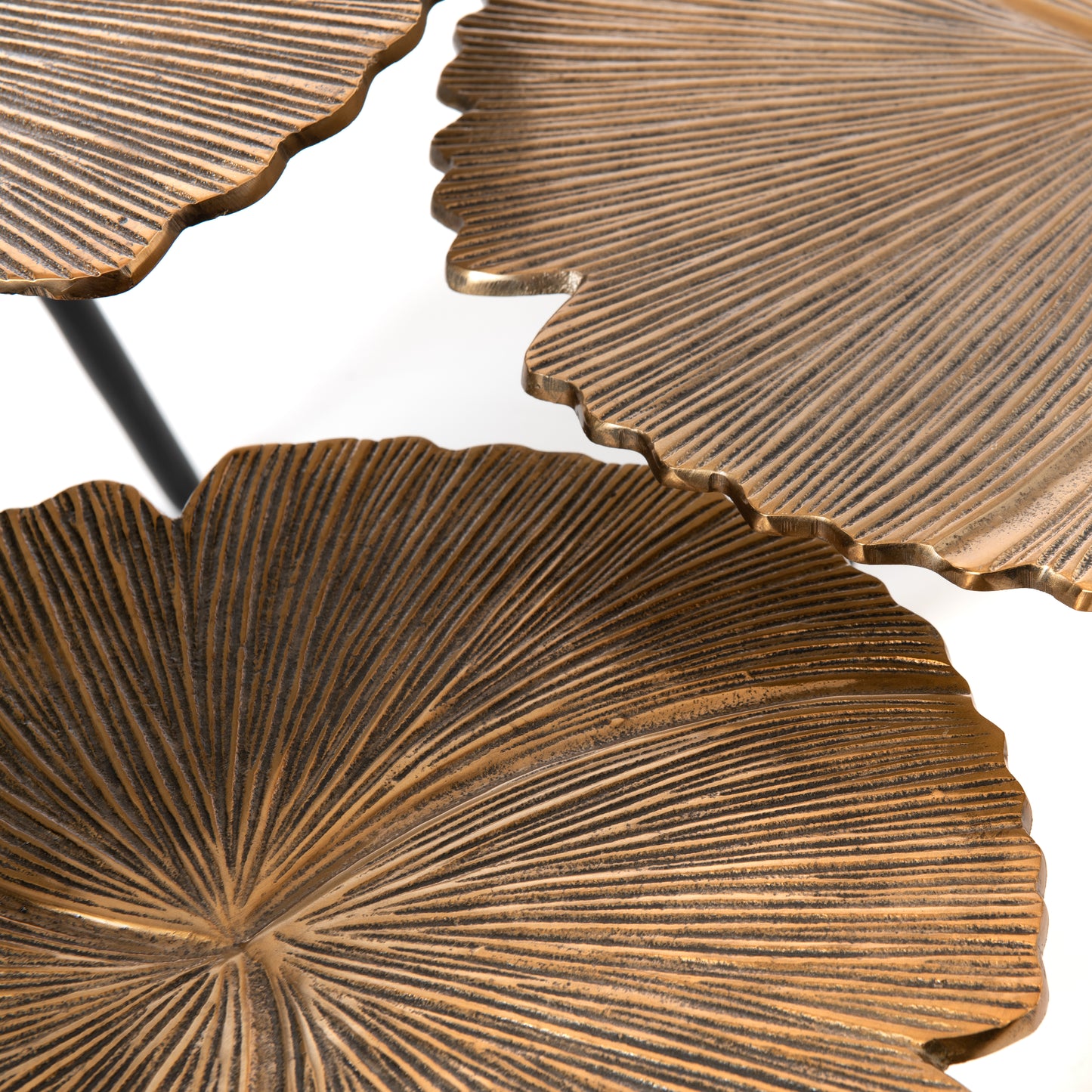 S3 LEAF END TABLE