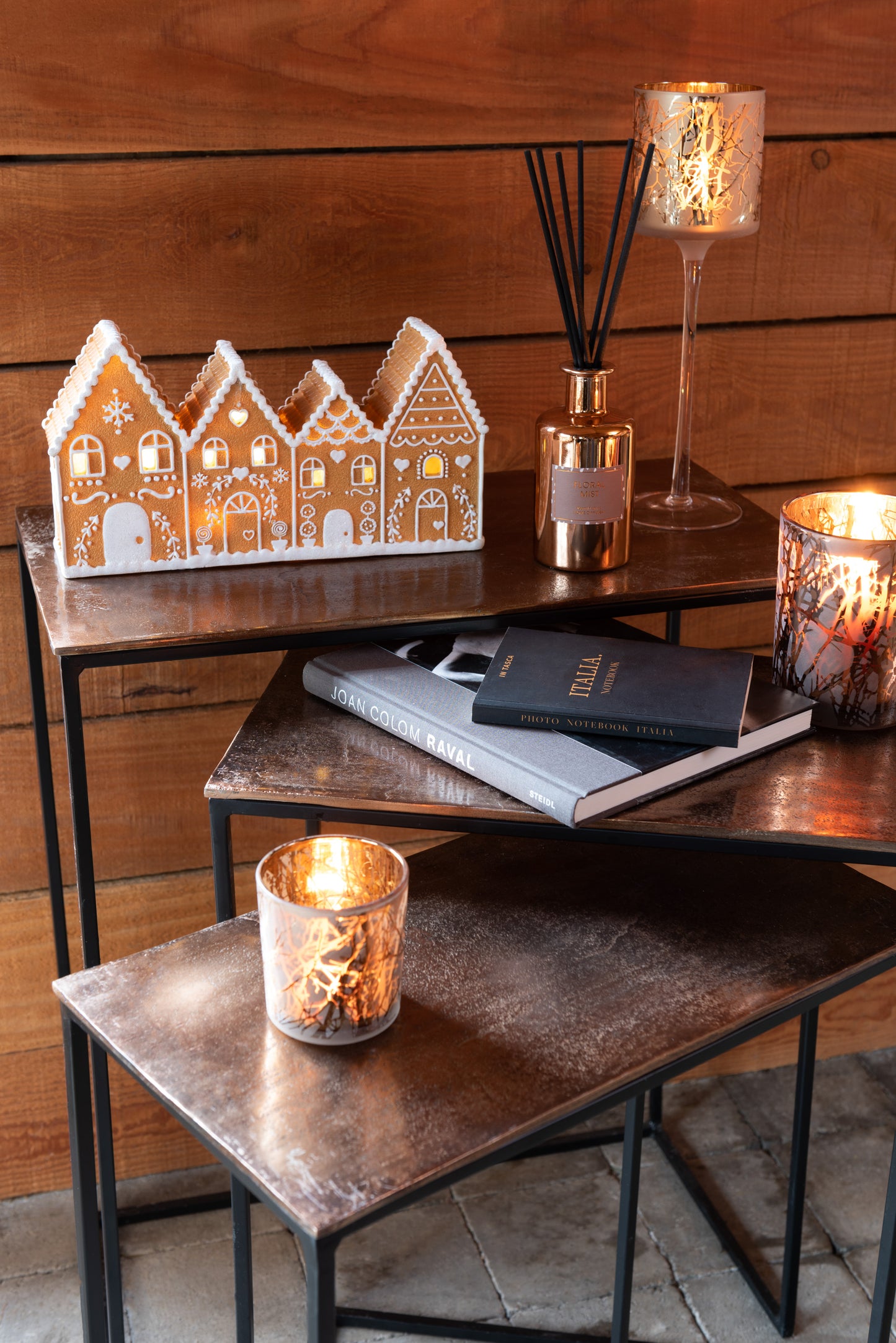 S3 RECTANGULAR ALUMINUM SIDE TABLE
