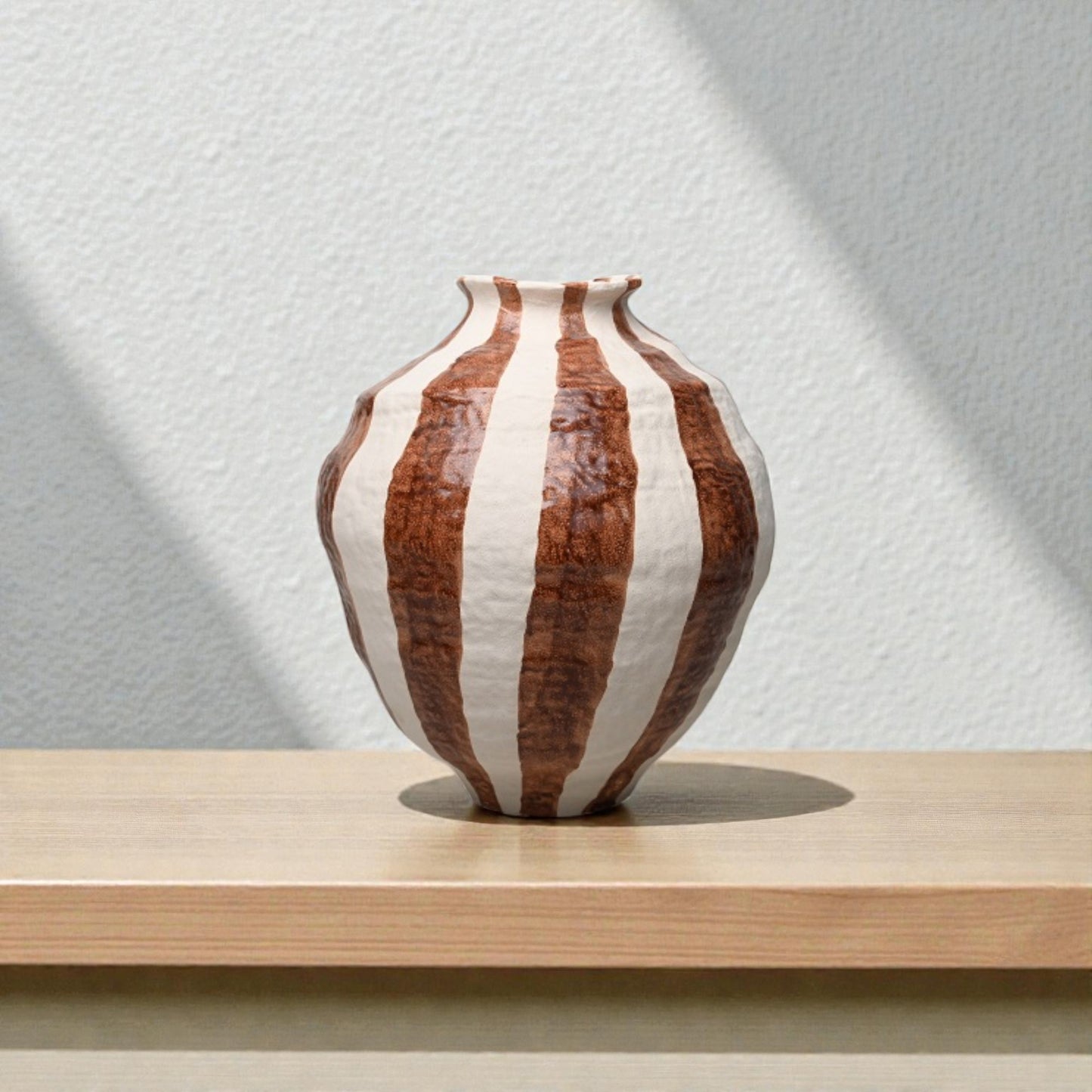 VASE CERAMIQUE CREME BRUN D33H38 275-105