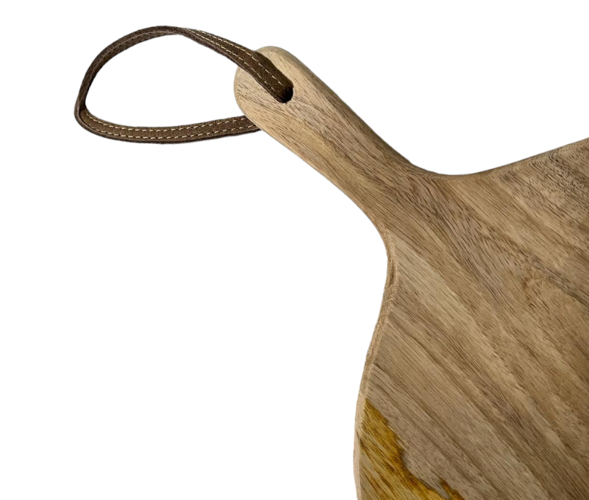 WOODEN CUTTING BOARD