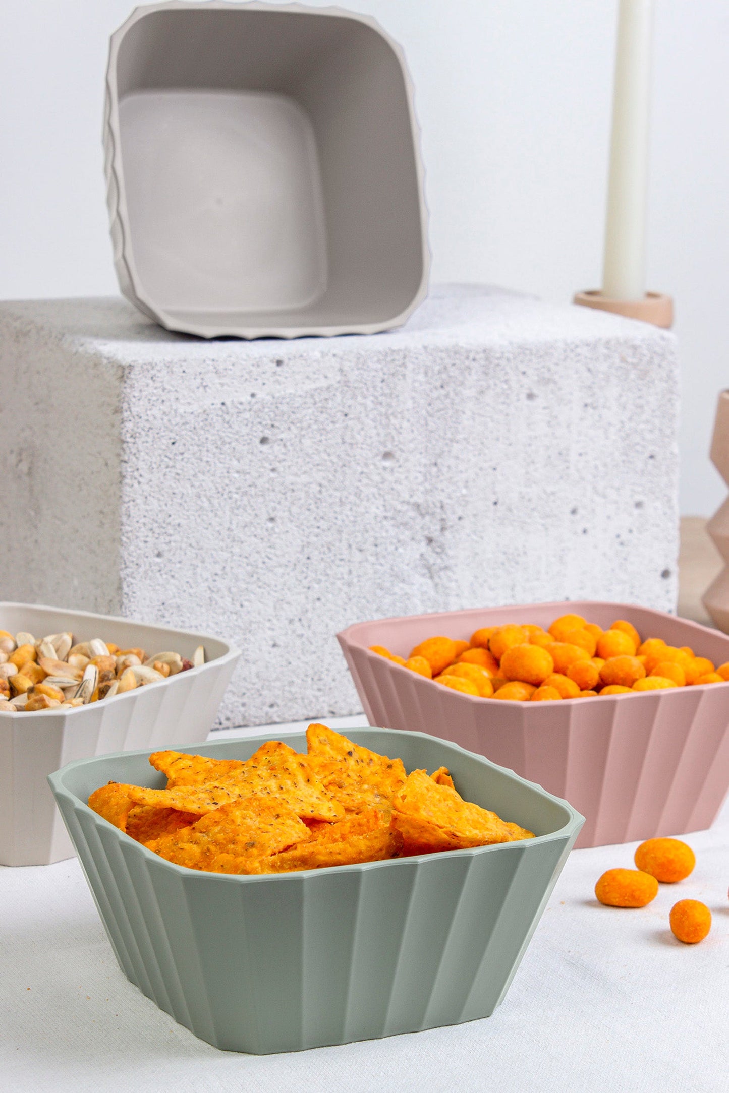 ARENA SQUARE MEDIUM BOWL