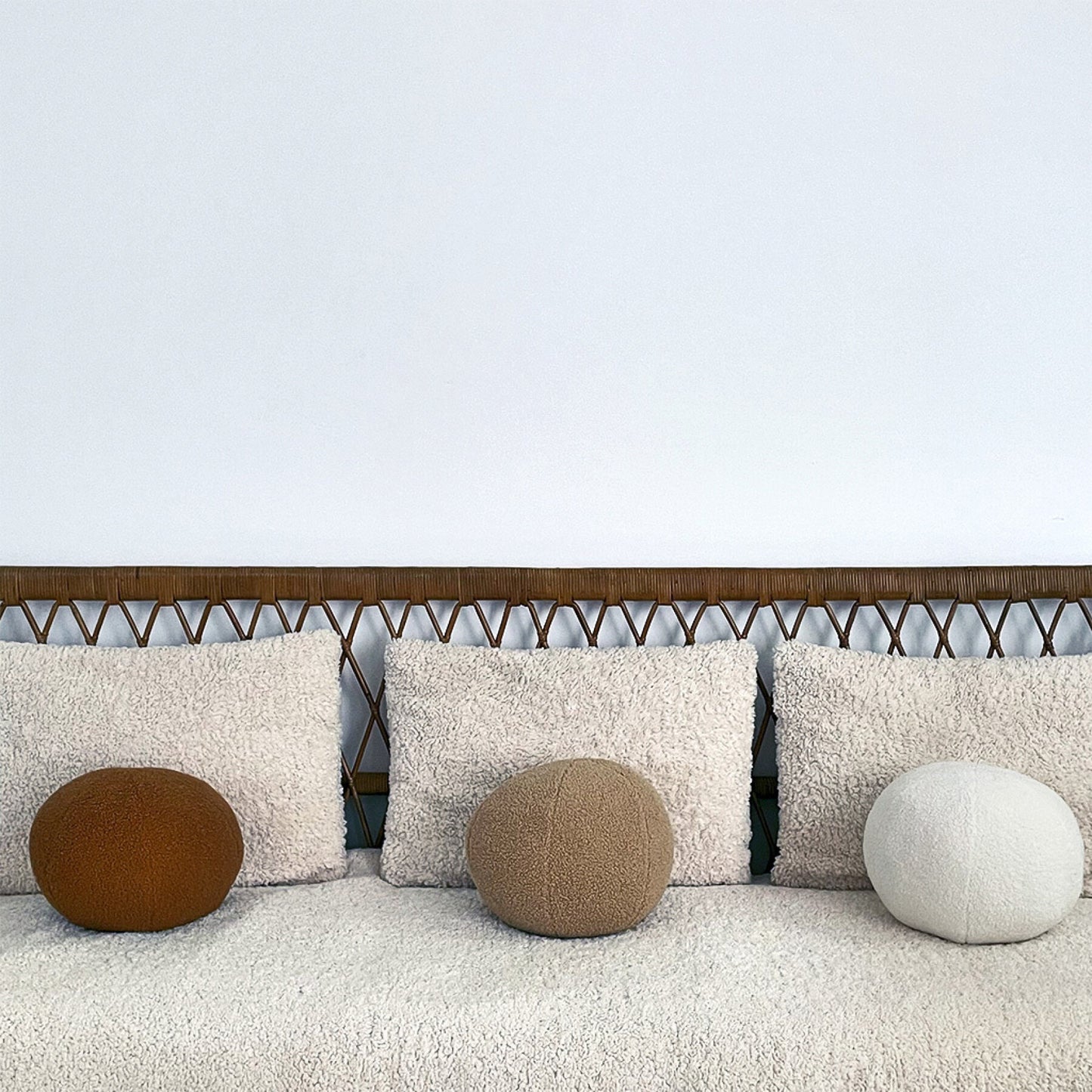 CUSHION TEDDY OPHELIA ROUND