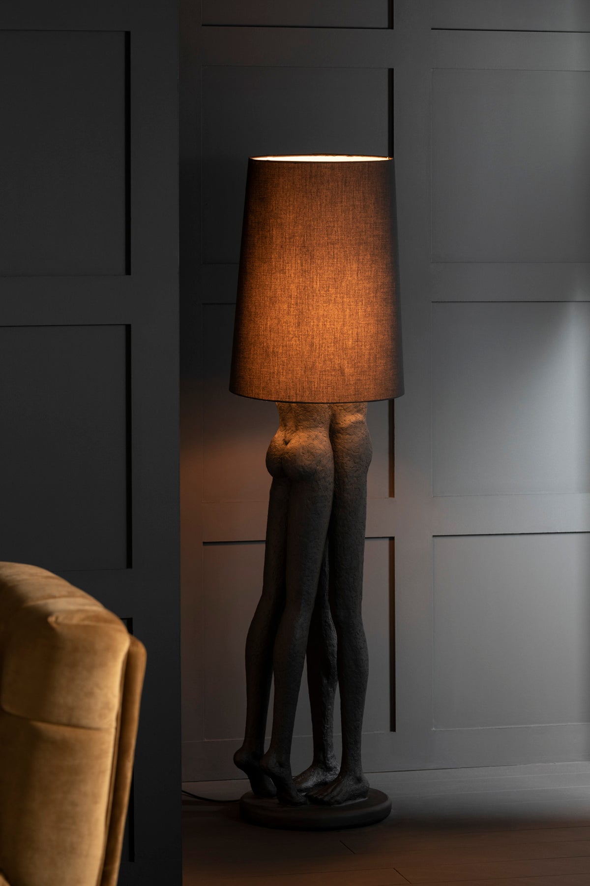 LAMP COUPLE POLY BLACK