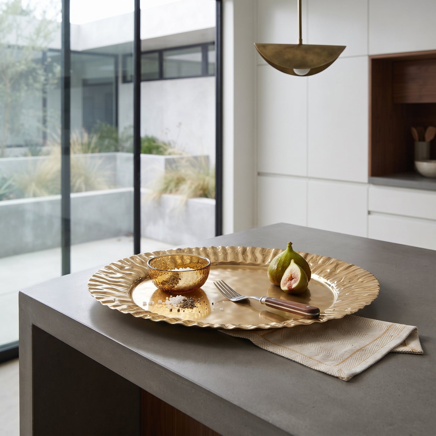 LARGE PLATTER 48 X 33 CM